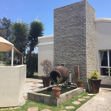 Meransha Self Catering Cc Walvis Bay Exteriör bild