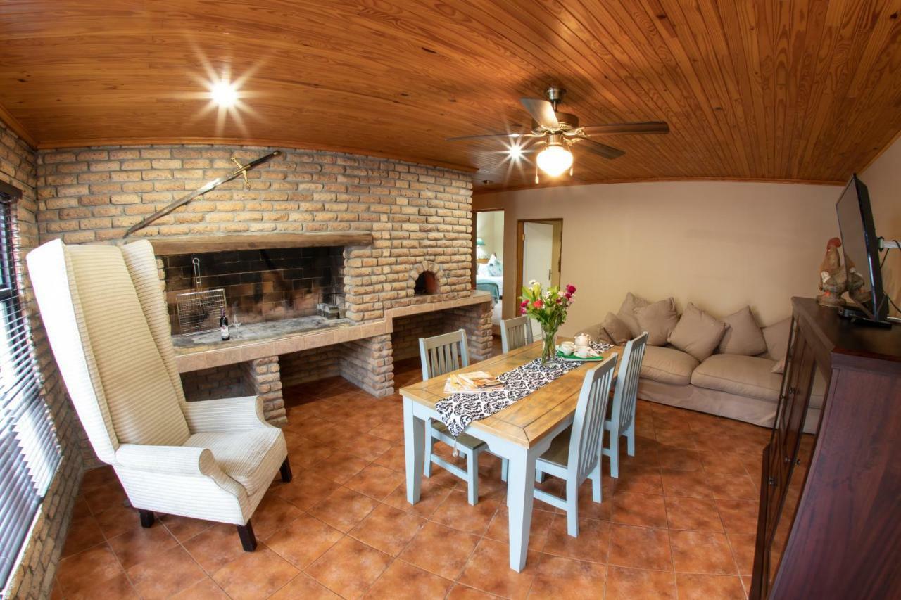 Meransha Self Catering Cc Walvis Bay Exteriör bild