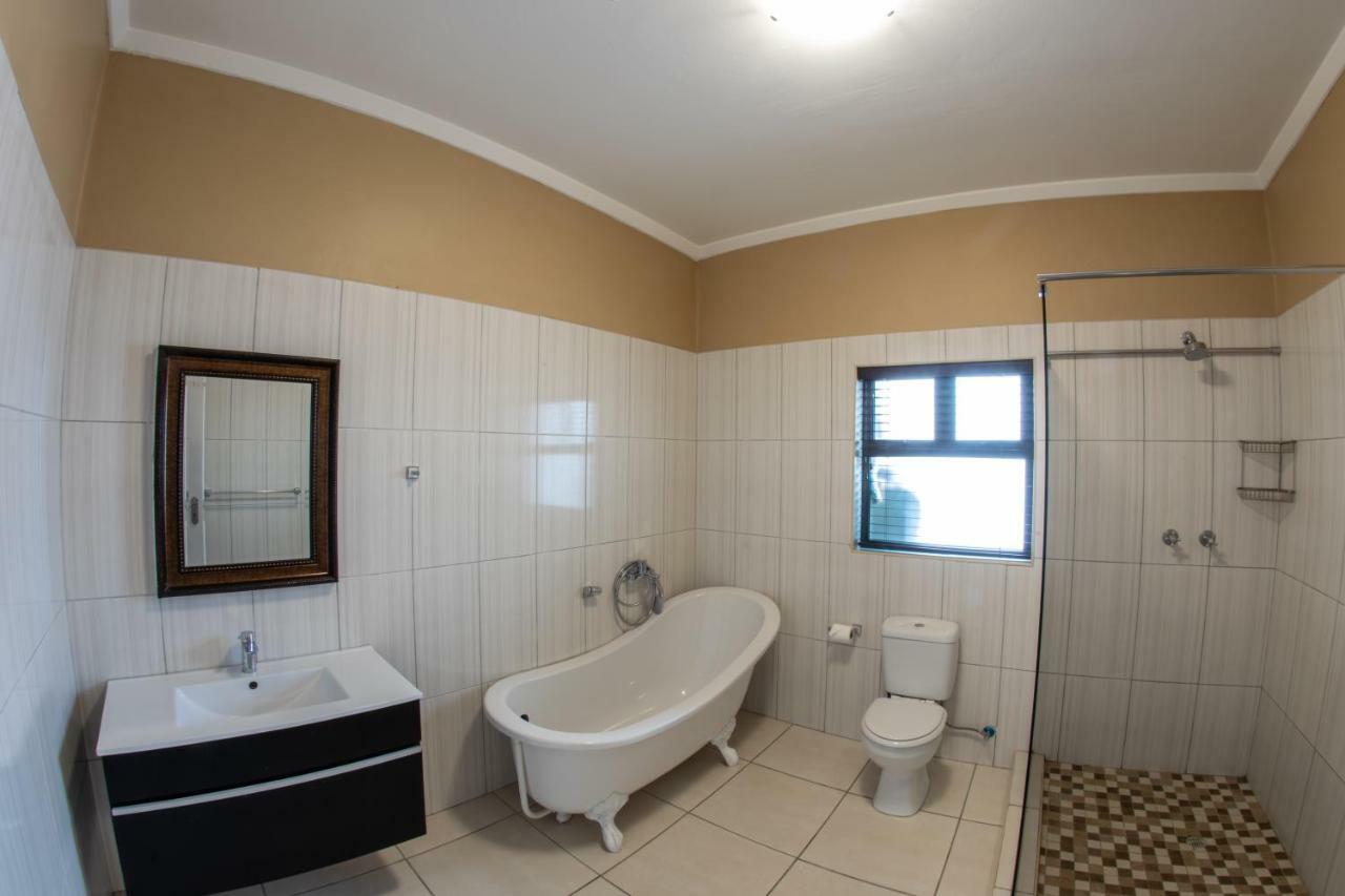 Meransha Self Catering Cc Walvis Bay Exteriör bild