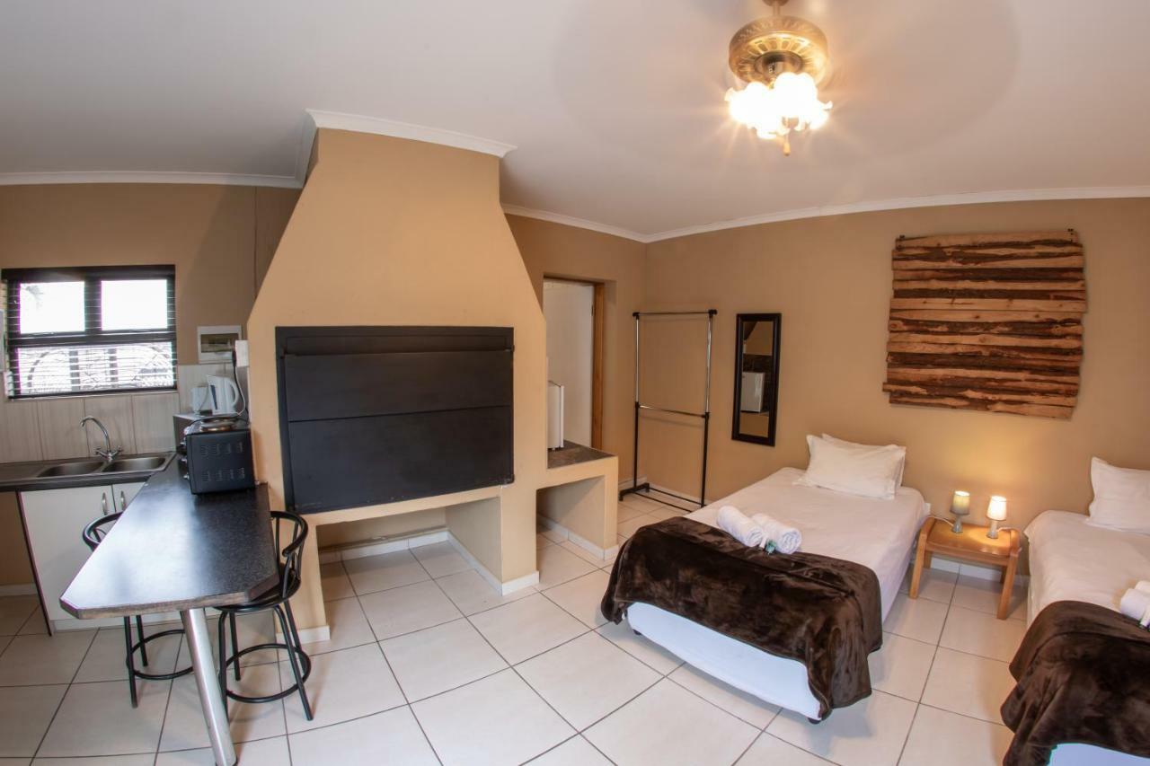 Meransha Self Catering Cc Walvis Bay Exteriör bild