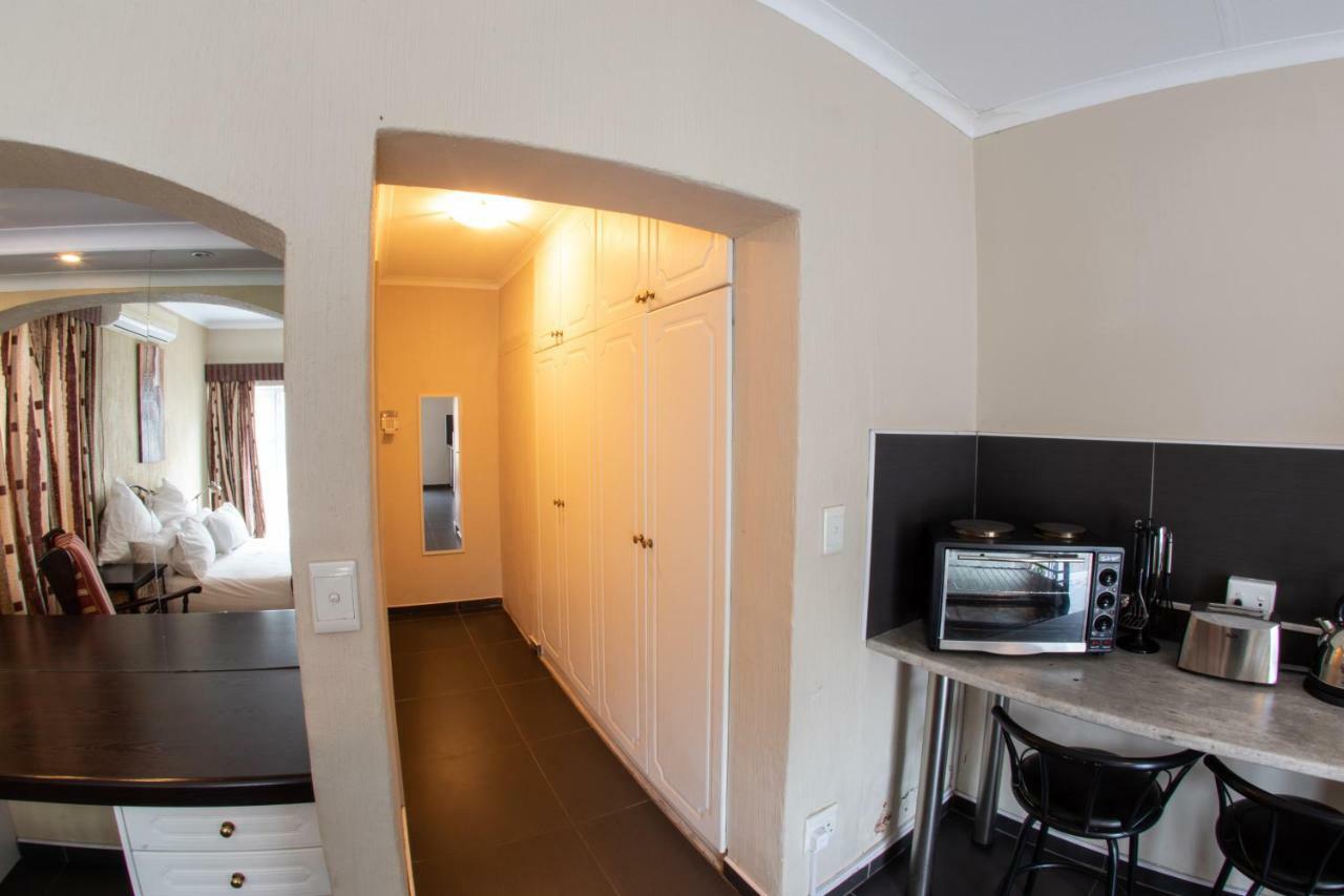 Meransha Self Catering Cc Walvis Bay Exteriör bild