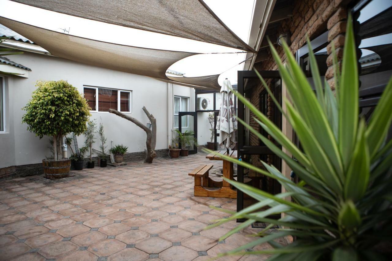 Meransha Self Catering Cc Walvis Bay Exteriör bild