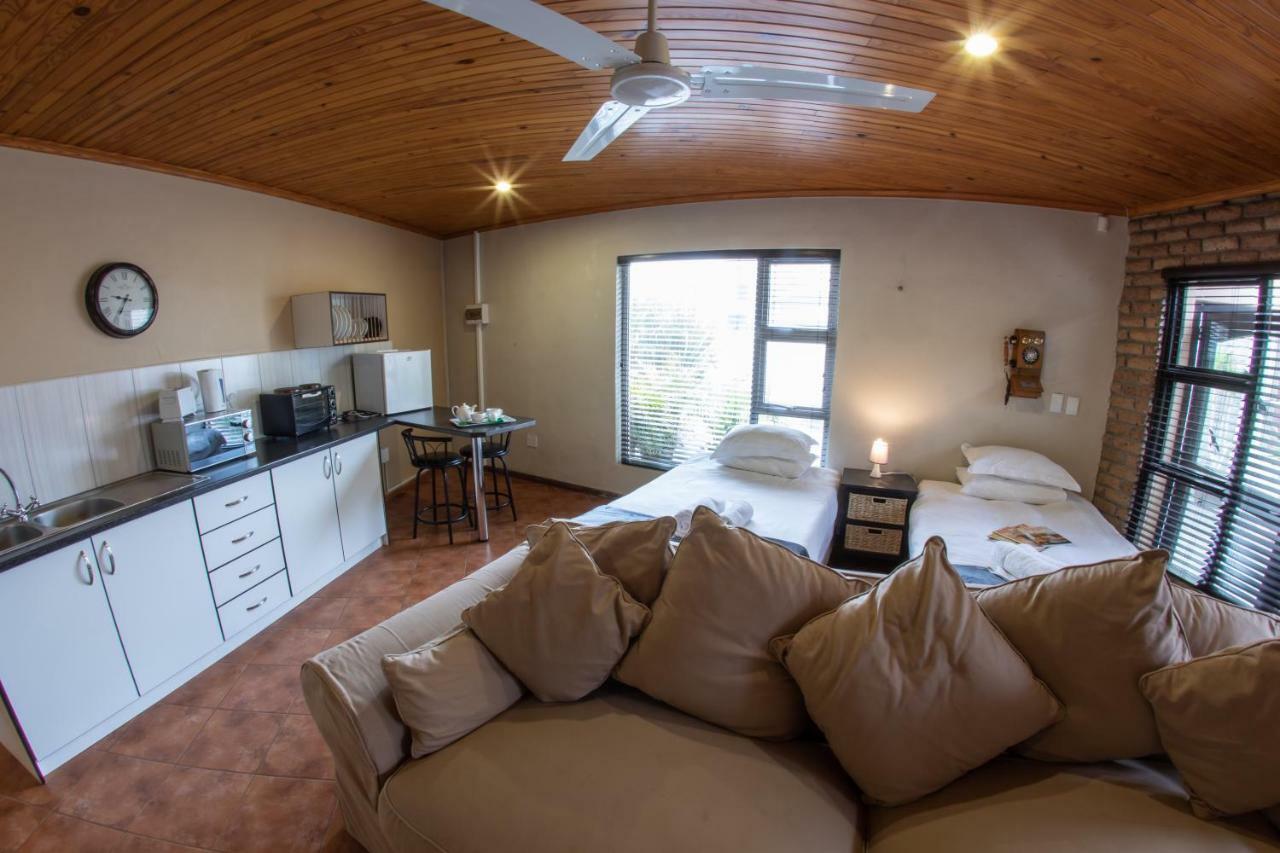 Meransha Self Catering Cc Walvis Bay Exteriör bild